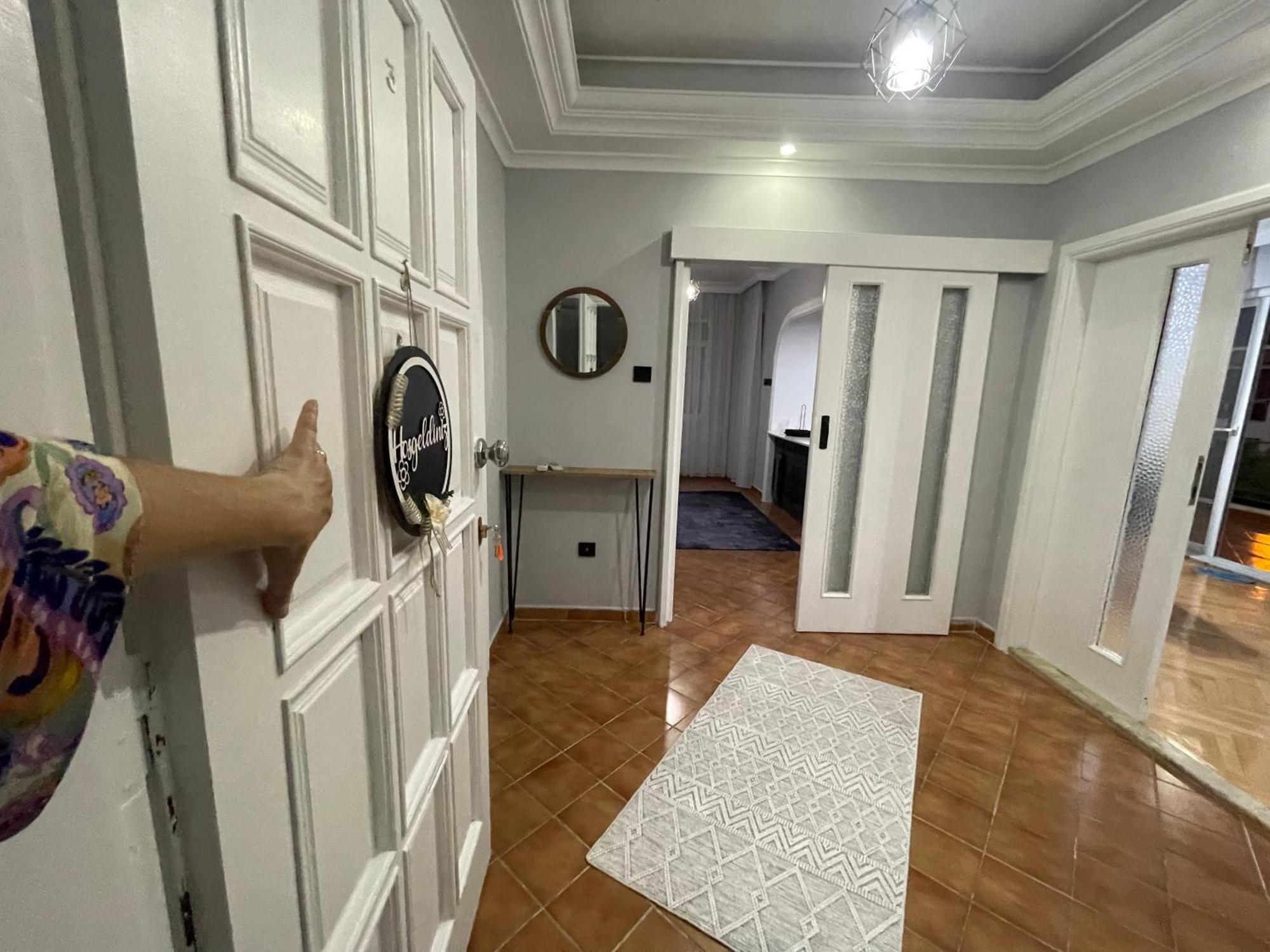 Apartament Sirinyali Denize 100 M Gunluk Daireler